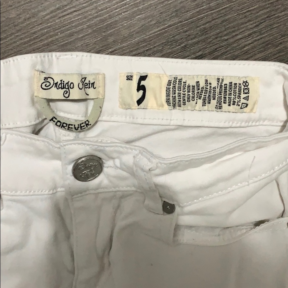 White capris - Picture 2 of 2